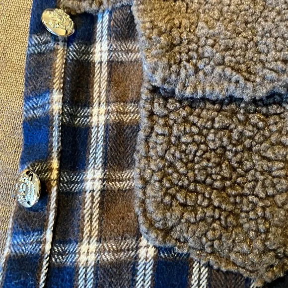 Jacket - Picture 3 of 4